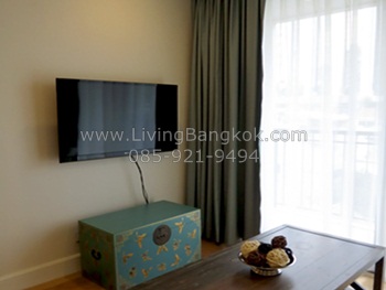200m off Chongnonsi BTS! Most convenient and brand new condo in Silom-Sathorn for rent.