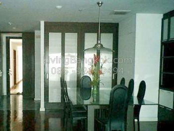 A river front condo on Rama 3 Road with river view for rent.