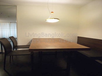 Recommend! 5-10Minutes Walk To Skytrain Station. One Big Bedroom Apartment Fraser Place Urbana Langsuan, Bangkok For Rent. Superb Facilities.