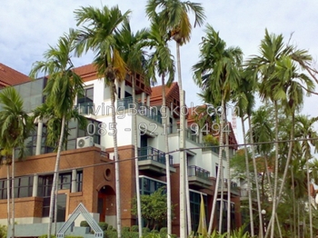 Th-020200-36 – Town house /home office for rent in Pattanakarn-Onnut, Bangkok